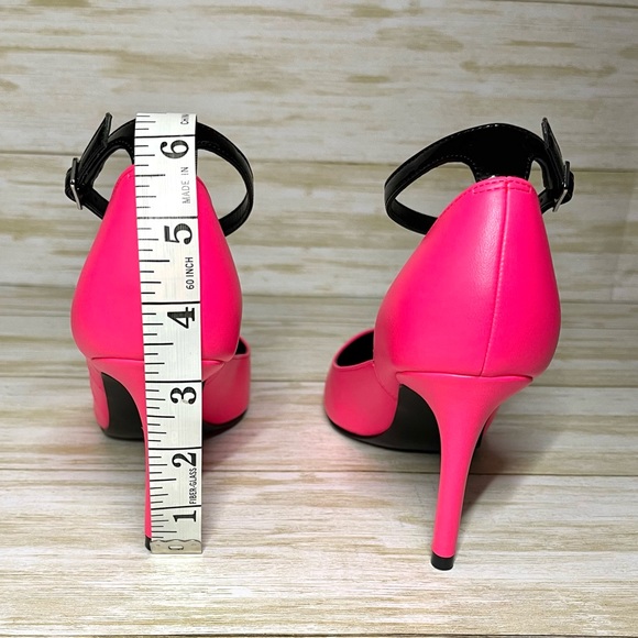 NIB Nine West Women Erra3 Hot Pink & Black Ankle Strap Pump Size 5M - Picture 4 of 7